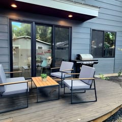Chic 2BR House – Walk to Downtown & Rainey St.