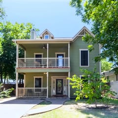 Huge Artistic Home in SoCo w/ Cowboy Pool