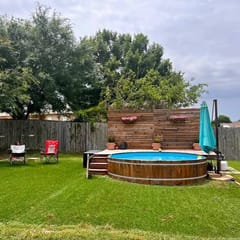 4BR ATX Home w/ Cowboy Pool, Fire Pit + Pool Table