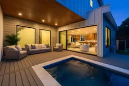 Luxury 5BR East Austin + Rooftop & Pool/Hot Tub