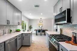 4BR ATX Home w/ Cowboy Pool, Fire Pit + Pool Table