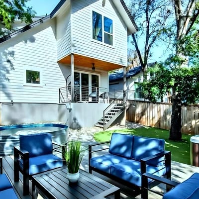 Light-Filled 4BR Retreat near East Side Hotspots