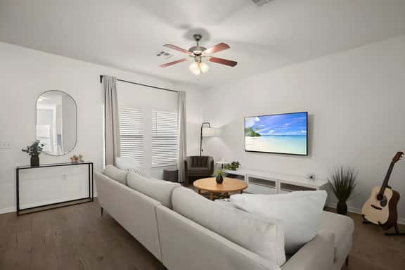 Inviting Modern Escape Near Downtown Austin Vibes - Image 1