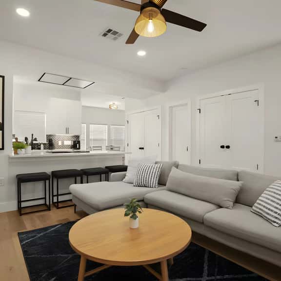 Modern 5BR Getaway Near Vibrant Austin Life - Image 1