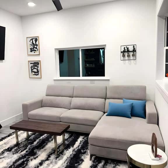 Sleek Modern Escape | 3BR + 2BA | Sleeps 12 - Image 1