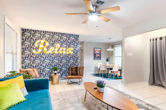 3BR House – Walk to Rainey St, Downtown & the Lake