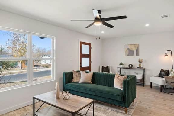 4BR ATX Home w/ Cowboy Pool, Fire Pit + Pool Table